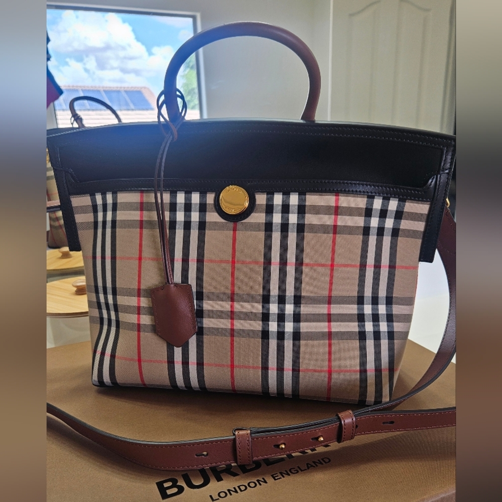 Burberry Checkered Handbag with Black and Brown Accents - Picture 8 of 8